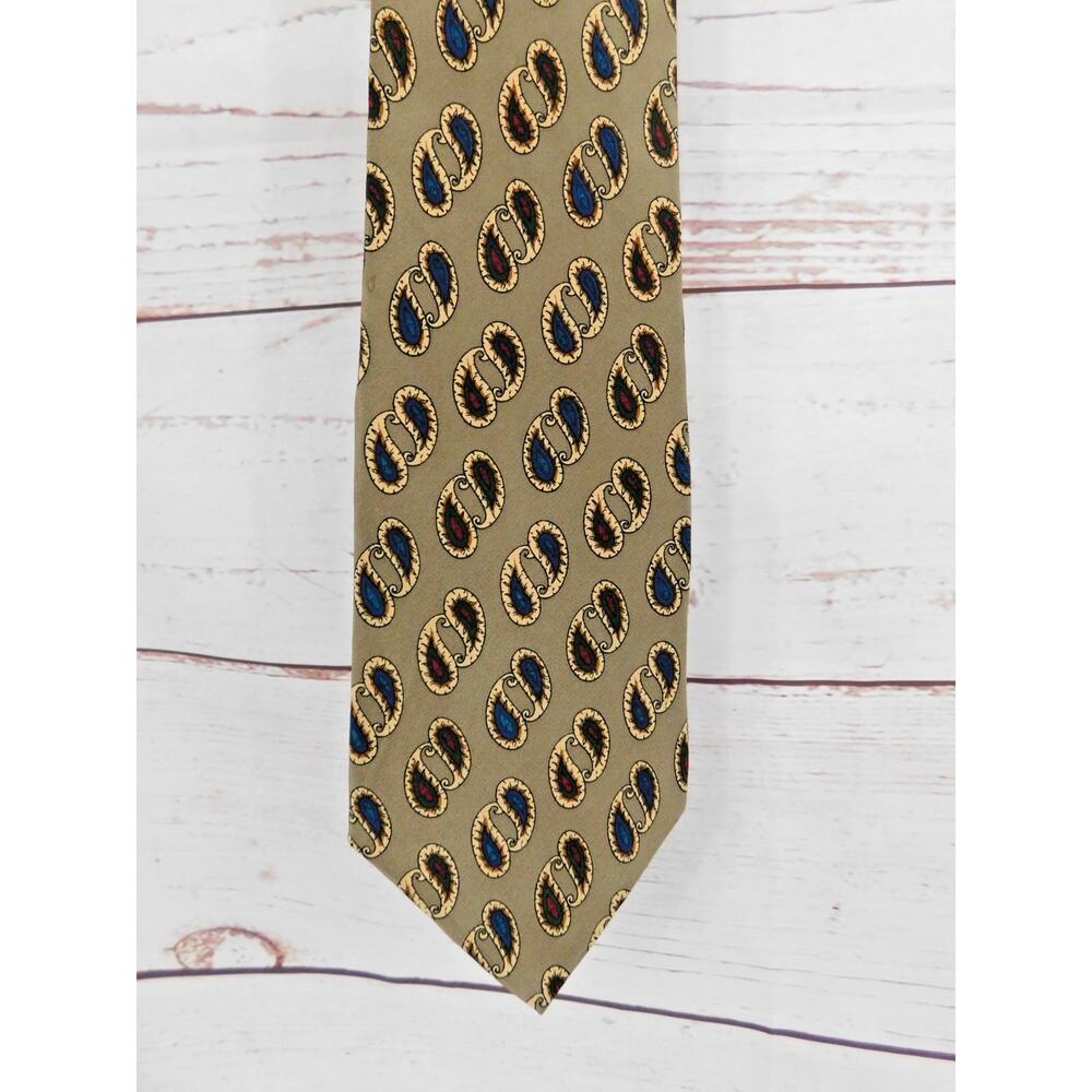 Chaps Ralph Lauren Men’s Neck Tie Beige Paisley Red w/ Blue 100% Silk Handmade